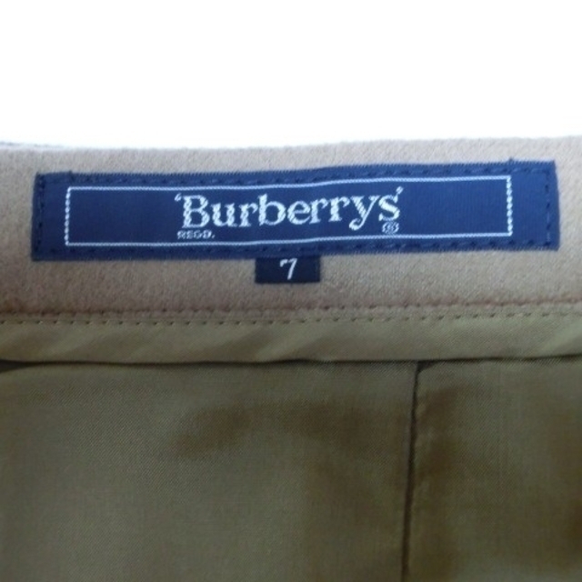 BURBERRY(バーバリー)のBURBERRYS バーバリー　スカートスーツ レディースのフォーマル/ドレス(スーツ)の商品写真