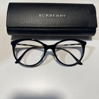 バーバリー(BURBERRY)のバーバリーBURERRY 黒ブチメガネ(サングラス/メガネ)