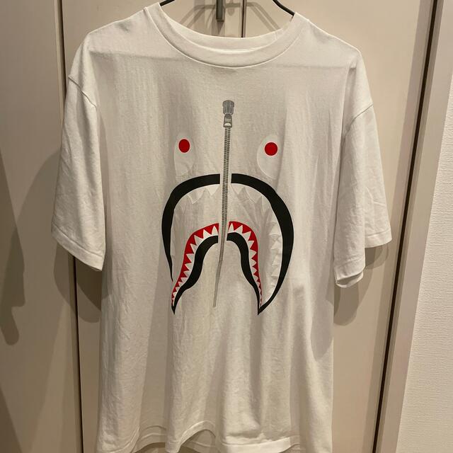 A BATHING APE(アベイシングエイプ)のしげ様専用　A BATHING APE　シャーク　Tシャツ メンズのトップス(Tシャツ/カットソー(半袖/袖なし))の商品写真