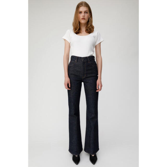 く日はお得♪ moussy - moussy MVS FLARE デニム フレアパンツ 23 デニム+ジーンズ く日はお得♪ moussy - moussy MVS FLARE デニム フレアパンツ 23 デニム+ジーンズ
