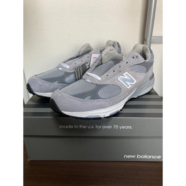 New Balance(ニューバランス)の定価出品 New Balance MR993GL 30cm 新品 ニューバランス メンズの靴/シューズ(スニーカー)の商品写真