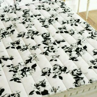 リエンダ(rienda)の新品 ベッドパッド   MonochromeFlower BedPad(シーツ/カバー)