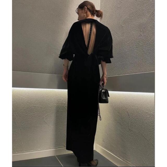 Ameri VINTAGE(アメリヴィンテージ)のAMERI 2WAY CURVE VELOURS DRESS ブラックM 新品 レディースのフォーマル/ドレス(ロングドレス)の商品写真
