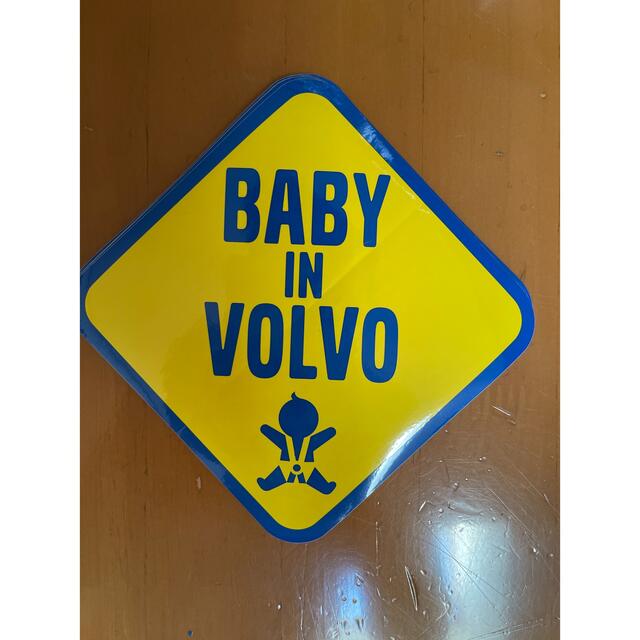 ボルボ　baby in  VOLVO ステッカー　２枚セット 自動車/バイクの自動車(車外アクセサリ)の商品写真