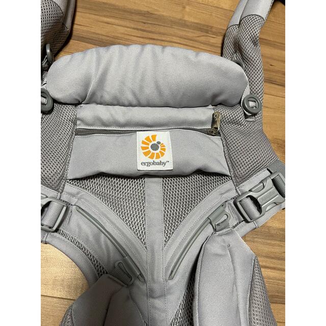 Ergobaby(エルゴベビー)のエルゴベビー オムニ 360  パールグレー メッシュ製 キッズ/ベビー/マタニティの外出/移動用品(抱っこひも/おんぶひも)の商品写真