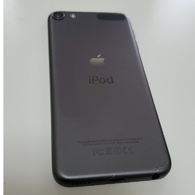 iPod touch(アイポッドタッチ)のiPod touch 第6世代 16GB スペースグレー スマホ/家電/カメラのオーディオ機器(ポータブルプレーヤー)の商品写真