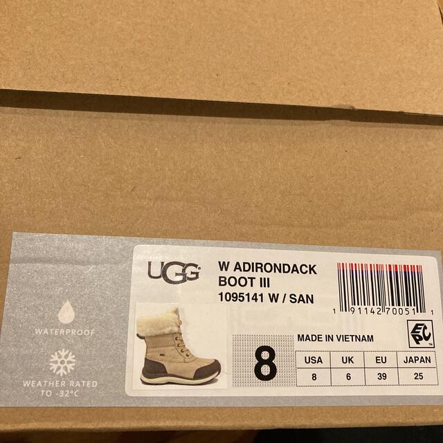 UGG レディース　ブーツ　ADIRONDACK BOOT III  新品未使用 3