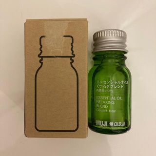 ムジルシリョウヒン(MUJI (無印良品))のヒサヨ様専用無印良品　エッセンシャルオイル　くつろぎブレンド　10ml(エッセンシャルオイル（精油）)