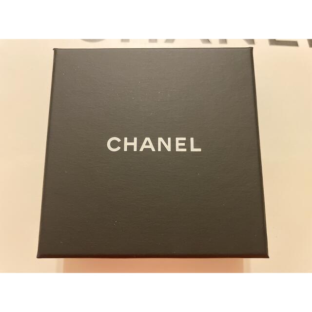 CHANEL(シャネル)の希少　限定　CHANEL シャネル　ピンバッチ　ブローチ　ハート　ココマーク レディースのアクセサリー(ブローチ/コサージュ)の商品写真