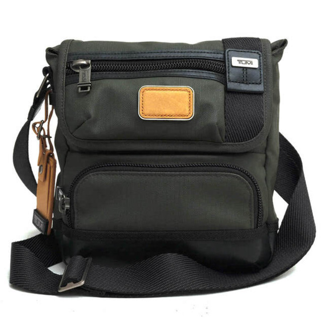 トゥミ/TUMI バッグ ショルダーバッグ 鞄 メンズ 男性 男性用ナイロン レザー 革 本革 オリーブ カーキ 222306MS2 ALPHA BRAVO BARSTOW CROSS BODY バーストークロスボディ フラップ式 | フリマアプリ ラクマ