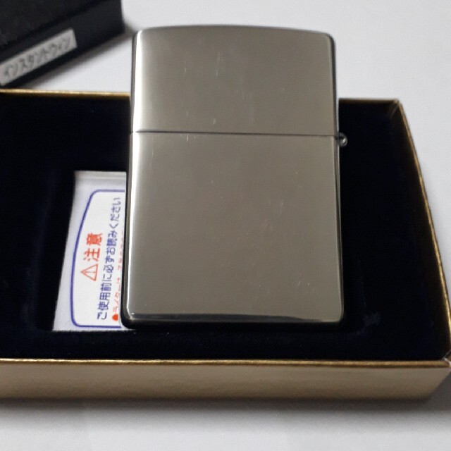 ZIPPO(ジッポー)の未使用　ラッキーストライク　Zippo　2004年製造　ジッポー メンズのファッション小物(タバコグッズ)の商品写真