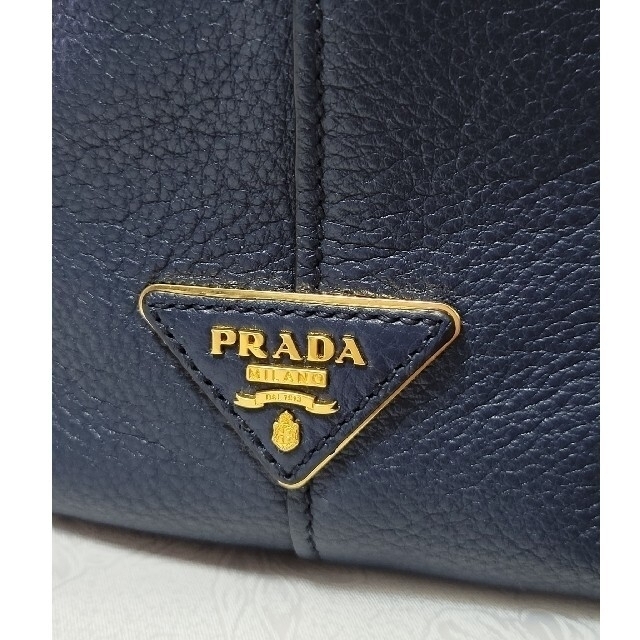 PRADA（プラダ）ロゴ刻印 ソフトレザートートバッグ