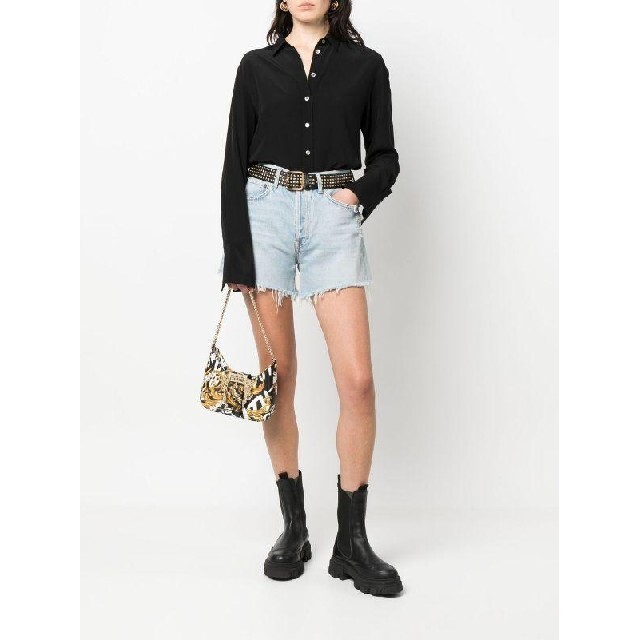 新品未使用】 VERSACE JEANS COUTURE ショルダーバッグ - brandhand.ge 純正卸し売り 【新品未使用】 VERSACE JEANS COUTURE ショルダーバッグ ショルダーバッグ