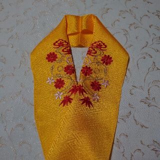 #915 (新品)  七五三  お正月  三歳、七歳用  刺繍半襟(和服/着物)