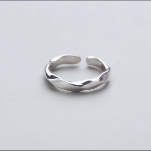 ツイスト ねじれ 指輪 シルバー リング メンズ レディース アクセサリー メンズのアクセサリー(リング(指輪))の商品写真
