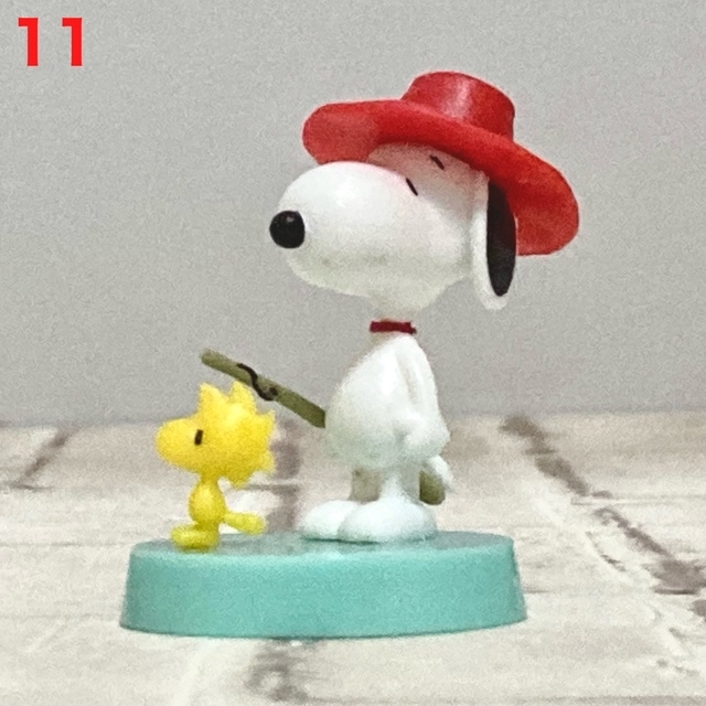 【ひぃたソ様専用】チョコエッグ PEANUTS フィギュア 11&S エンタメ/ホビーのおもちゃ/ぬいぐるみ(キャラクターグッズ)の商品写真