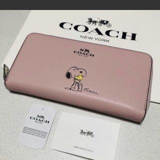 コーチ(COACH)のCOACH 長財布 新品 未使用 レディーススヌーピーピンクF53773(長財布)