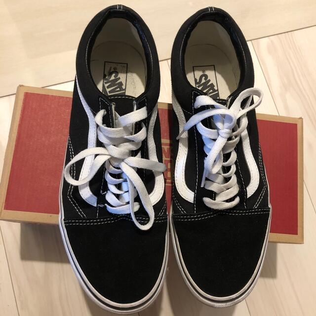 VANS(ヴァンズ)のvans バンズ　スニーカー　黒　28センチ　中古品 メンズの靴/シューズ(スニーカー)の商品写真