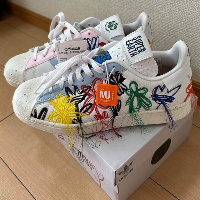 adidas superearth スーパーアース　ショーンウェザースプーン