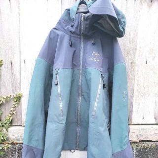 アークテリクス(ARC'TERYX)のVintage ARC'TERYX •  希少過ぎカラー • Canada(マウンテンパーカー)