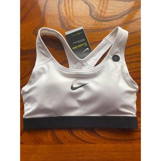 ナイキ(NIKE)のNIKEスポーツブラ　ヨガウエア(ヨガ)