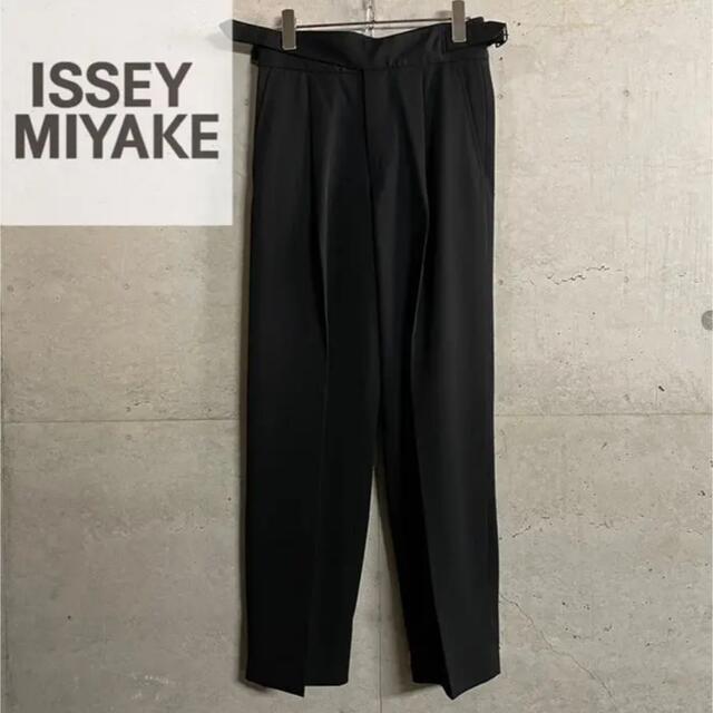 イッセイミヤケ グルカ スラックス パンツ デザインのサムネイル
