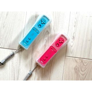 ウィー(Wii)のWiiモーションプラスリモコン（水色、ピンク）(その他)