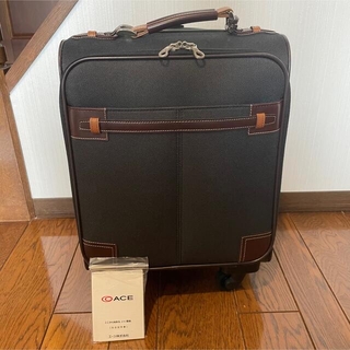 エース(ace.)のエース製トローリーバッグ1〜2泊布製スーツケース黒×茶(トラベルバッグ/スーツケース)