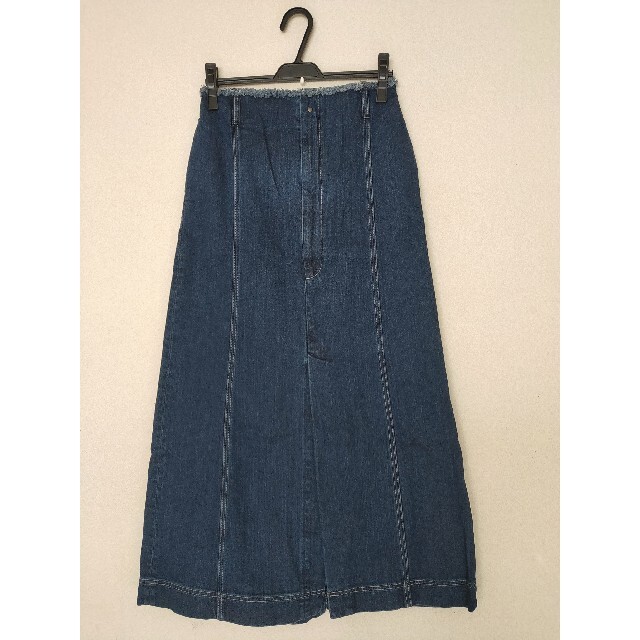 JOHNBULL(ジョンブル)の未使用 日本製 ジョンブル ブロークンデニムステッチスカート M ロング丈 レディースのスカート(ロングスカート)の商品写真