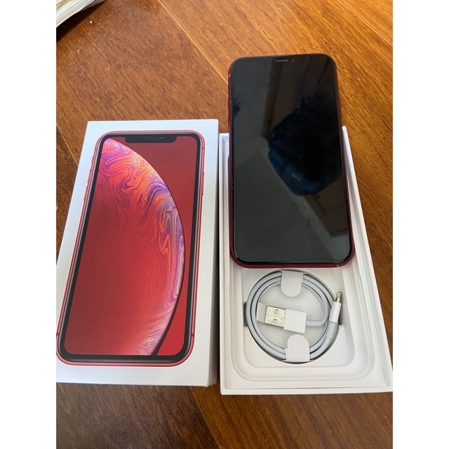 iPhone(アイフォーン)のiPhoneXR 64GB RED 難あり simフリー スマホ/家電/カメラのスマートフォン/携帯電話(スマートフォン本体)の商品写真