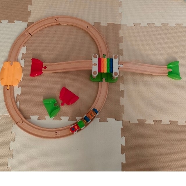 BRIO(ブリオ)のBRIO　レール　汽車 キッズ/ベビー/マタニティのおもちゃ(知育玩具)の商品写真