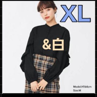 ジーユー(GU)のXL ブラック&白　ラッフルスリーブブラウス　新品 ユニクロ　H&M ZARA(シャツ/ブラウス(長袖/七分))