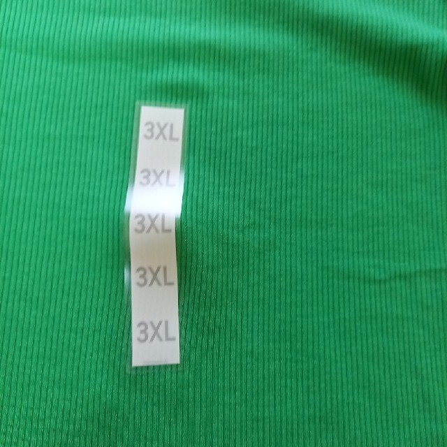 GU(ジーユー)の★限定サイズ！ジーユー　タートルネックTシャツ(グリーン)★ レディースのトップス(Tシャツ(長袖/七分))の商品写真