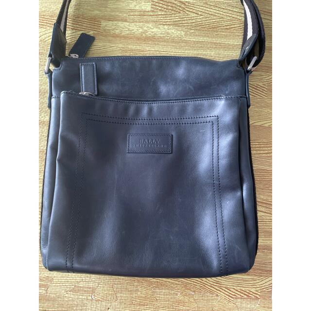 BALLY ショルダーバッグ 新品未使用 BALLY ショルダーバッグ 新品未使用