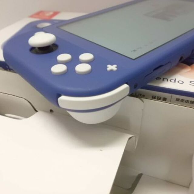 Nintendo Switch(ニンテンドースイッチ)のNintendo Switch Lite Blue任天堂スイッチライト エンタメ/ホビーのゲームソフト/ゲーム機本体(携帯用ゲーム機本体)の商品写真