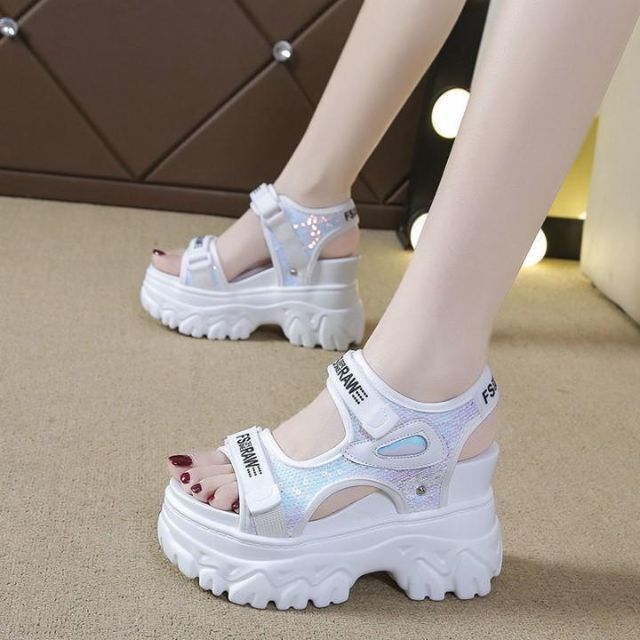 流行に 韓国風24㎝ 厚底サンダル ヒール10cm レディース スニーカー
