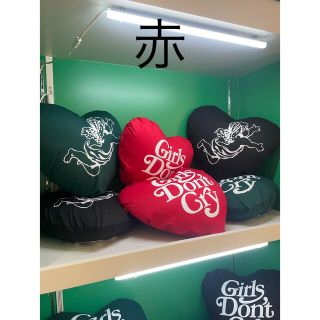 Girls Don't Cry クッション verdy 新宿伊勢丹　レッド