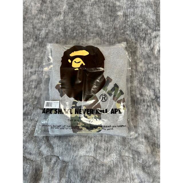 A BATHING APE(アベイシングエイプ)のアベイシングエイプ メンズのトップス(パーカー)の商品写真