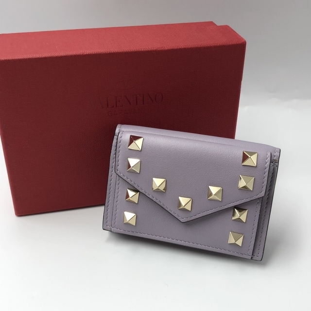 税込】 VALENTINO ヴァレンティノ ロックスタッズスモール 財布 美品