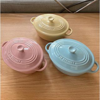 ルクルーゼ(LE CREUSET)の【美品】ル・クルーゼ ミニココットオーバル 3色セット(食器)