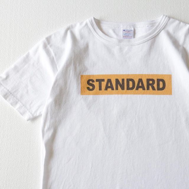 STANDARD CALIFORNIA(スタンダードカリフォルニア)のスタンダードカリフォルニア チャンピオン Tシャツ T1011 M 白 ロゴ メンズのトップス(Tシャツ/カットソー(半袖/袖なし))の商品写真