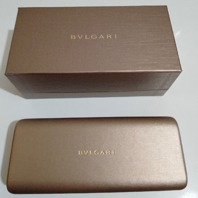 BVLGARI(ブルガリ)のブルガリ　メガネ　サングラスケース レディースのファッション小物(サングラス/メガネ)の商品写真