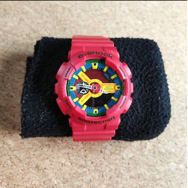 Ｇ-SHOCK GA-110FC クレイジーカラーズ　レッド\u0026イエロー