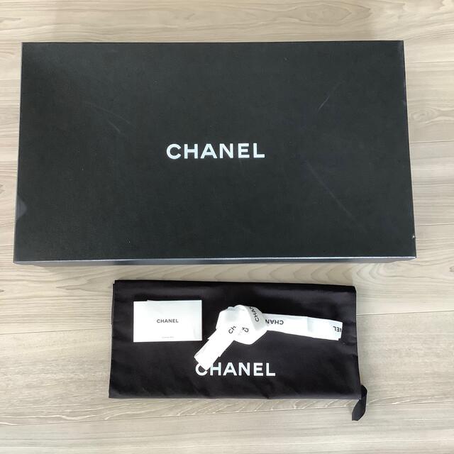 CHANEL(シャネル)のシャネル　ロングブーツ　黒　37.5 レディースの靴/シューズ(ブーツ)の商品写真