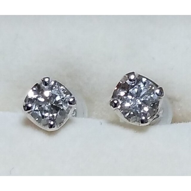 期間限定出品 PT900 ダイヤモンドピアス 0.50ct（刻印あり) 新しい到着