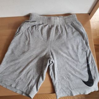 ナイキ(NIKE)の最終価格！ナイキ　ハーフパンツ140(パンツ/スパッツ)