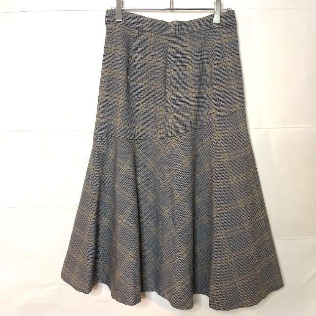 a.v.v(アーヴェヴェ)のa.v.v standard　マーメイドスカート　ペプラムスカート　チェック柄 レディースのスカート(ロングスカート)の商品写真