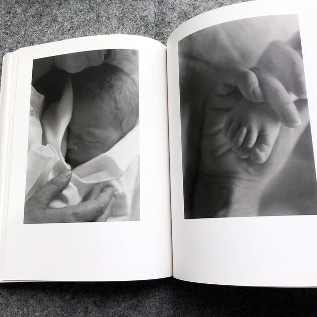 上田義彦 写真集「at Home / Yoshihiko Ueda」2006年 エンタメ/ホビーの本(アート/エンタメ)の商品写真