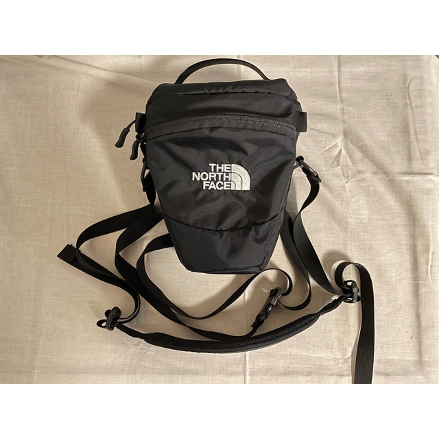 THE NORTH FACE(ザノースフェイス)の★値下げしました★[ザノースフェイス] カメラバッグ CAMERA BAG  スマホ/家電/カメラのカメラ(ミラーレス一眼)の商品写真