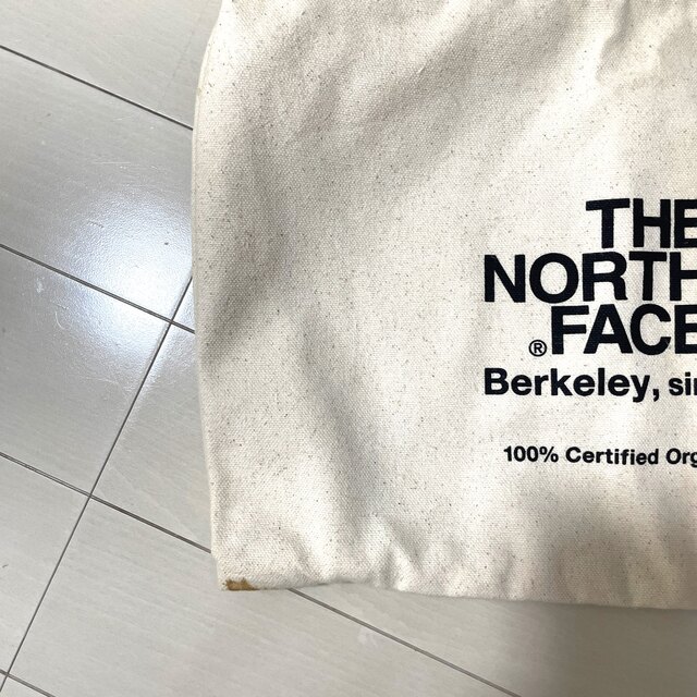 THE NORTH FACE(ザノースフェイス)のザ　ノースフェイス　ショルダーバッグ レディースのバッグ(ショルダーバッグ)の商品写真